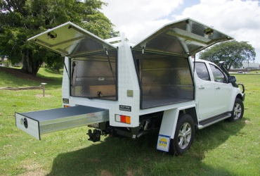 5. Canopy option with rear door and Underbody drawer