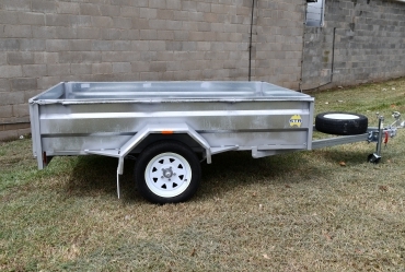 1. Standard Box Trailer available in range of sizes