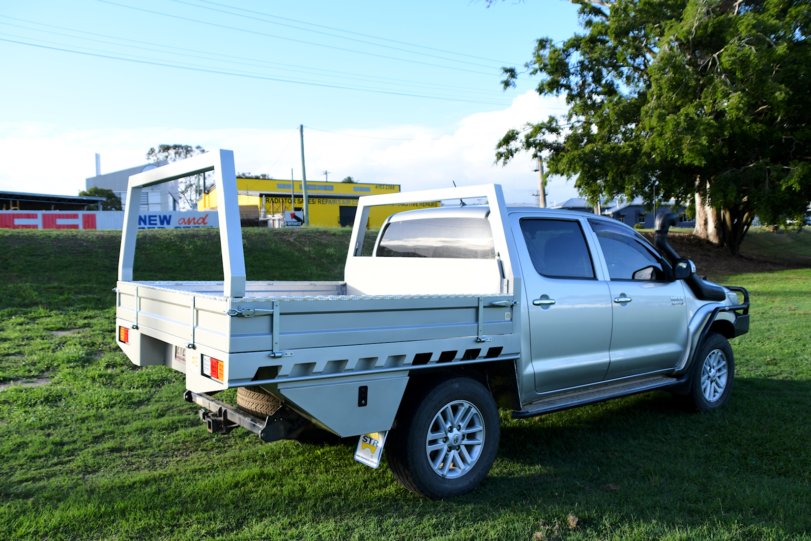 1. Dual Cab Hilux Ute Tray